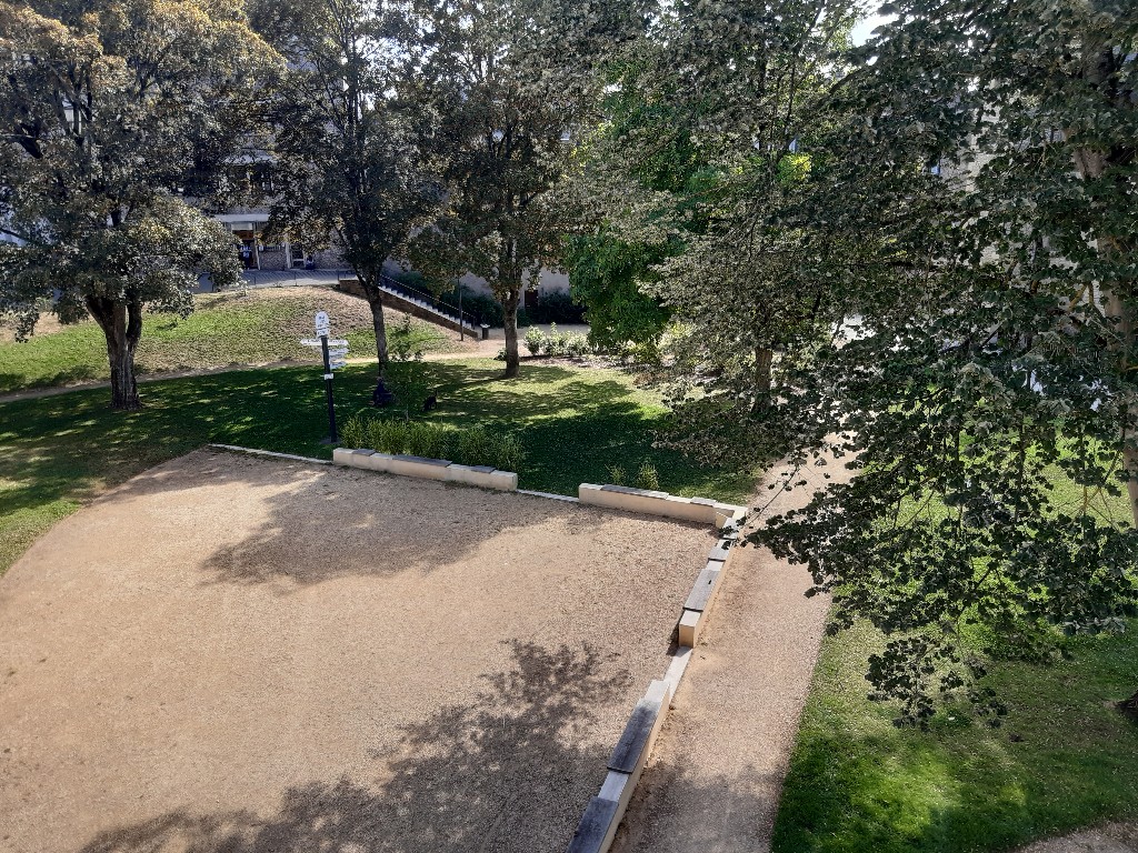 59493_53014052g